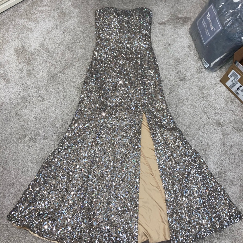 Sherri Hill Mermaid Sheath Gown